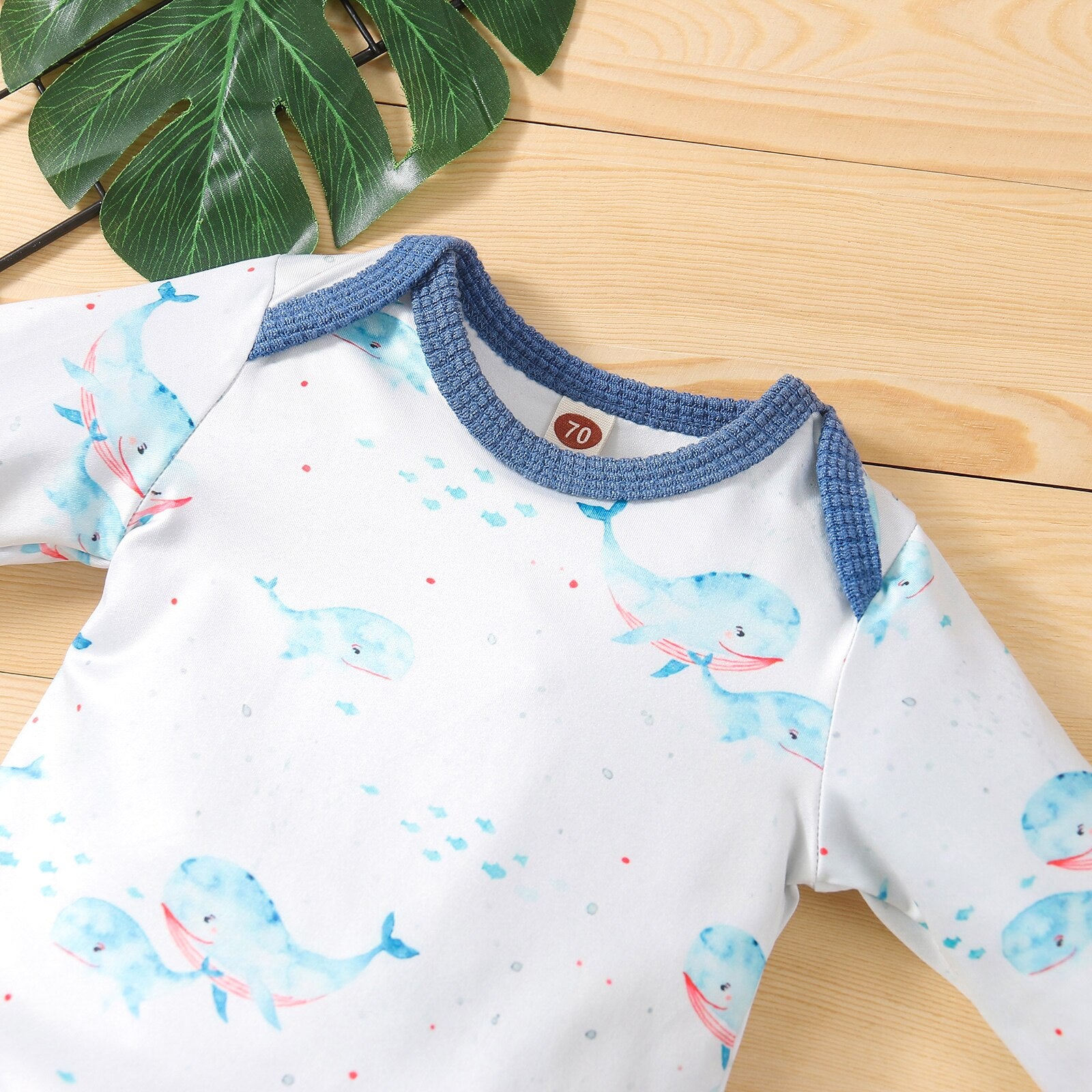 Adorable Autumn Whale Print Baby Clothes Set for Your Little One