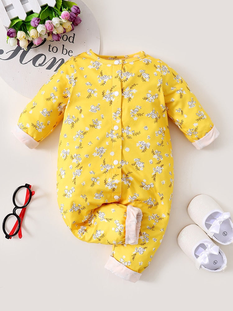 Lovely White Floral Ruffle Rompers for Baby Girls 3-24 Months: Perfect Spring Outfit for Your Little One