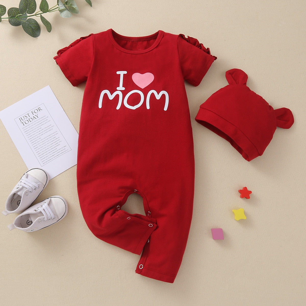 Stylish Solid Baby Rompers and Hat with "Love Mom" Costume for Newborn Girls