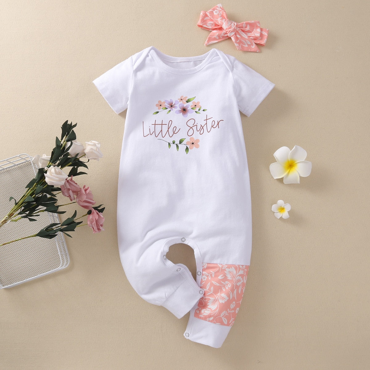 Stylish Solid Baby Rompers and Hat with "Love Mom" Costume for Newborn Girls