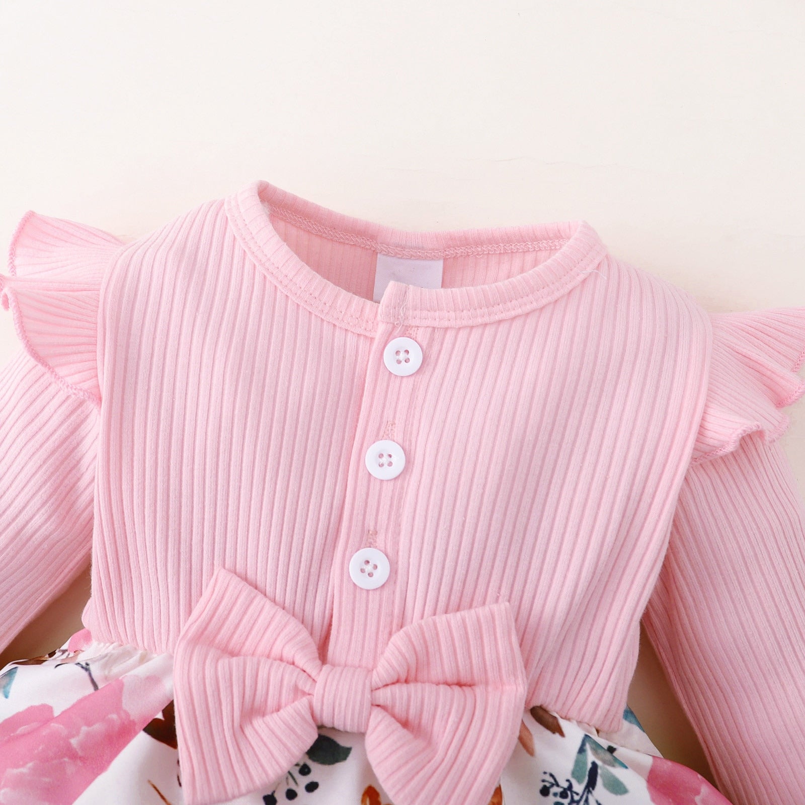 Adorable Newborn Baby Girls Bodysuit Outfits for Princesses - Long Sleeve Rompers with Floral Patchwork and Bow-Knot Headbands Sets