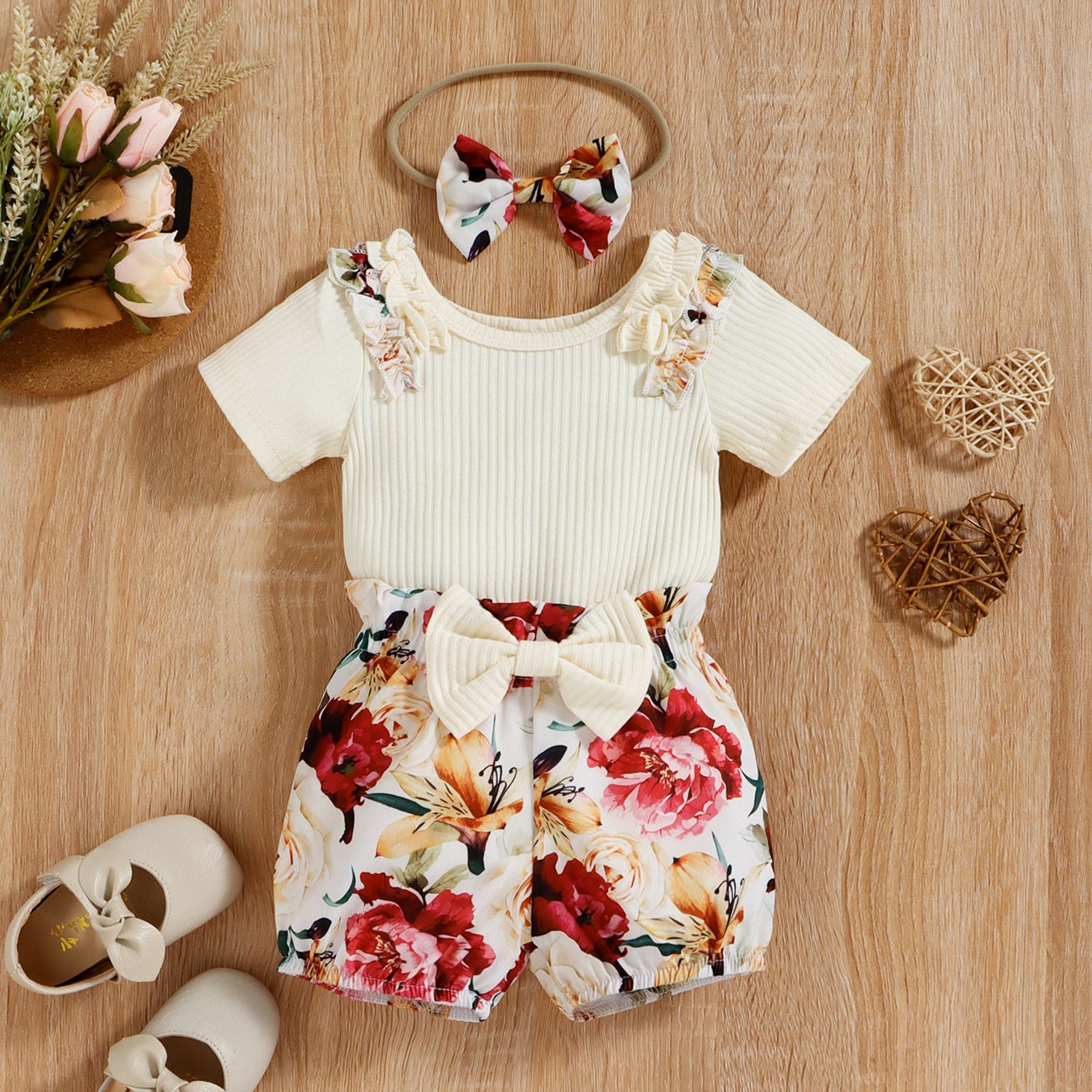 Adorable Newborn Baby Girls Clothes Sets with Ruffled Tops and Bow Print Shorts
