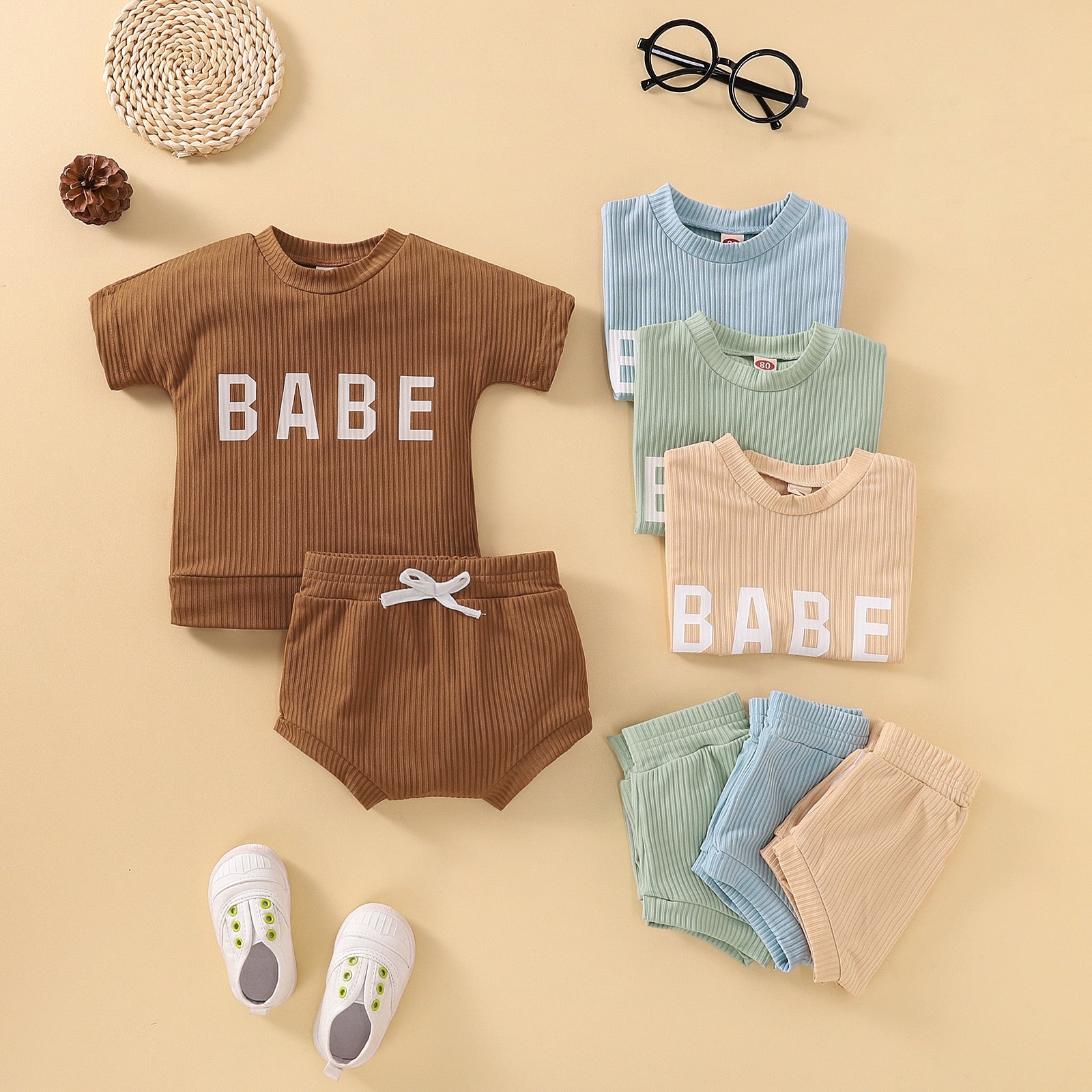 Cute and Casual Baby Clothing Set for Boys and Girls
