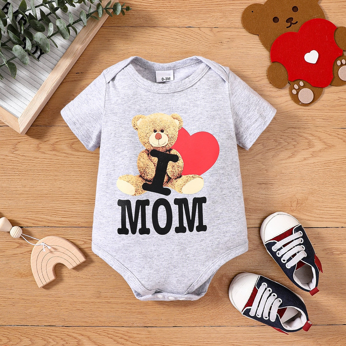 Baby Bear Bodysuit with Cute Cartoon Heart Shape for Boys