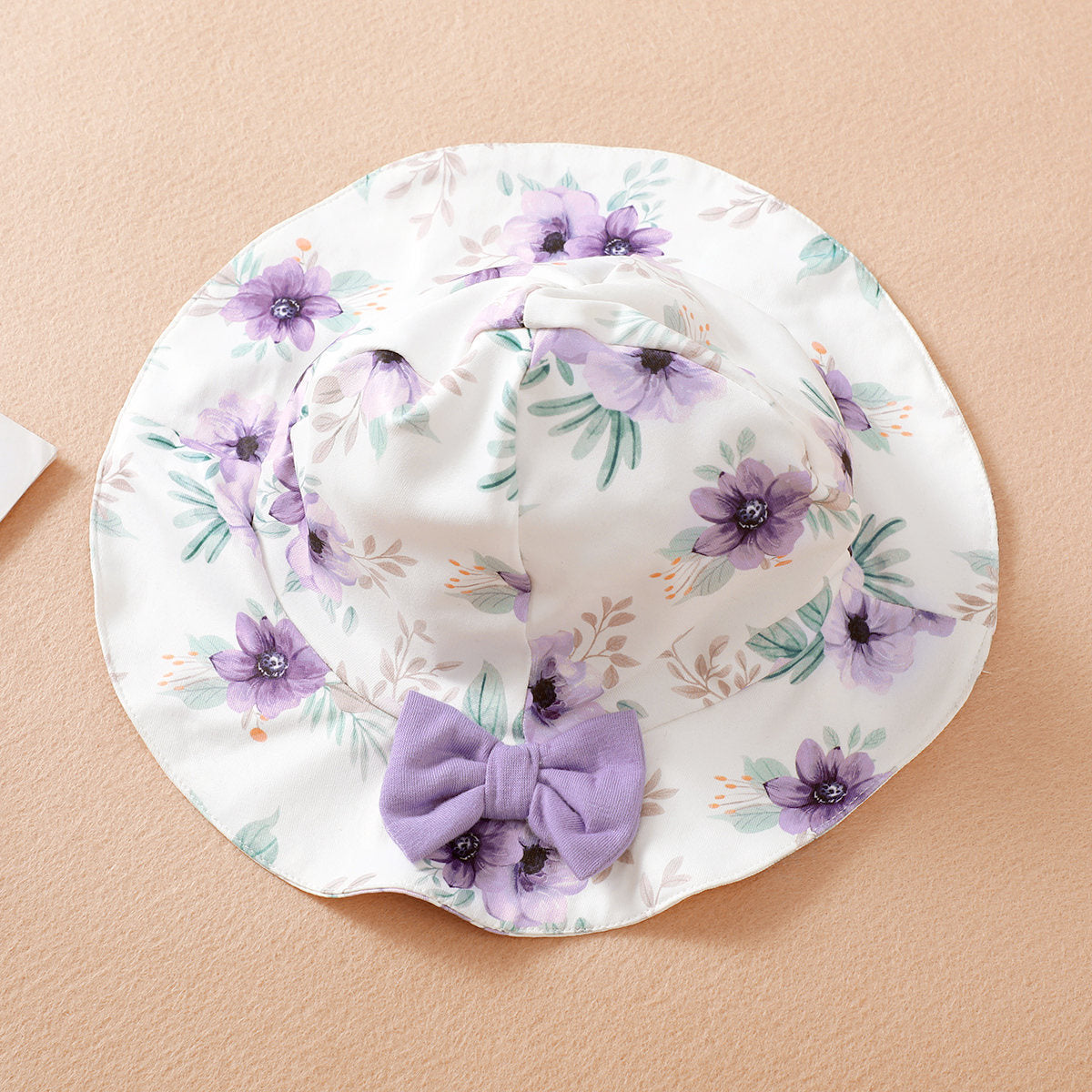 Adorable Baby Girl Summer Outfit: Ruffled Rompers with Bowknots and Sunhat