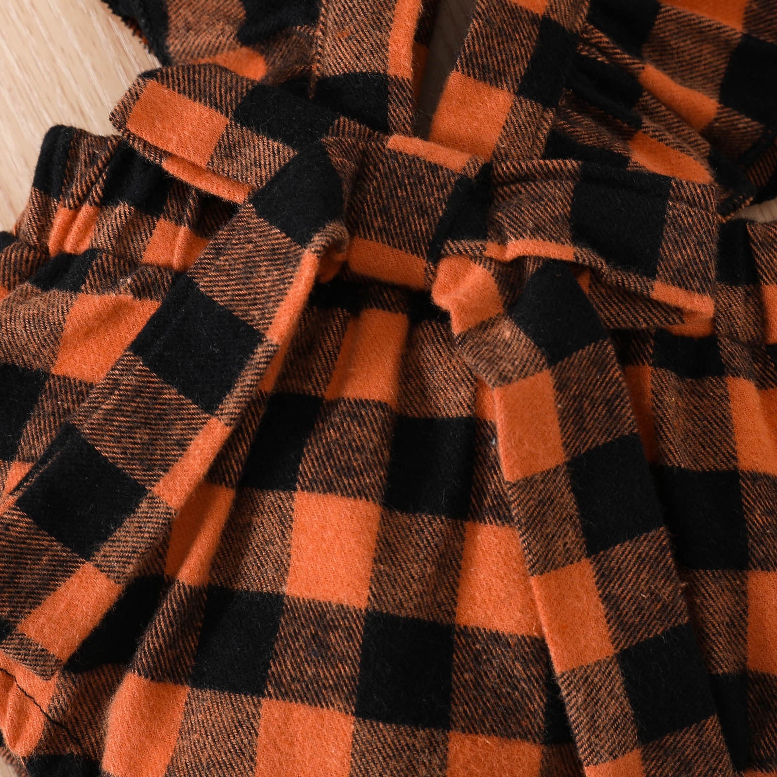 Stylish Baby Girls Clothes Sets for Autumn: Long Sleeve Tops, Plaid Suspenders Shorts, Headband and More!