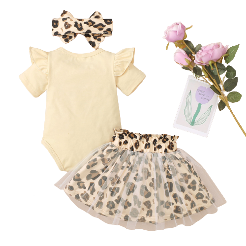 Adorable 3-Piece Princess Clothes Sets for Infant Baby Girls: Lace Patchwork Rompers, Tutu Skirts, and Lovely Bowknots