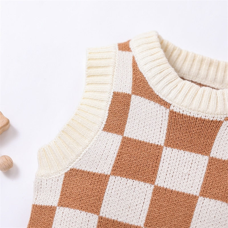 Trendy Checkerboard Printed Knitted Vest and Shorts Set for Newborn Baby Boys and Girls