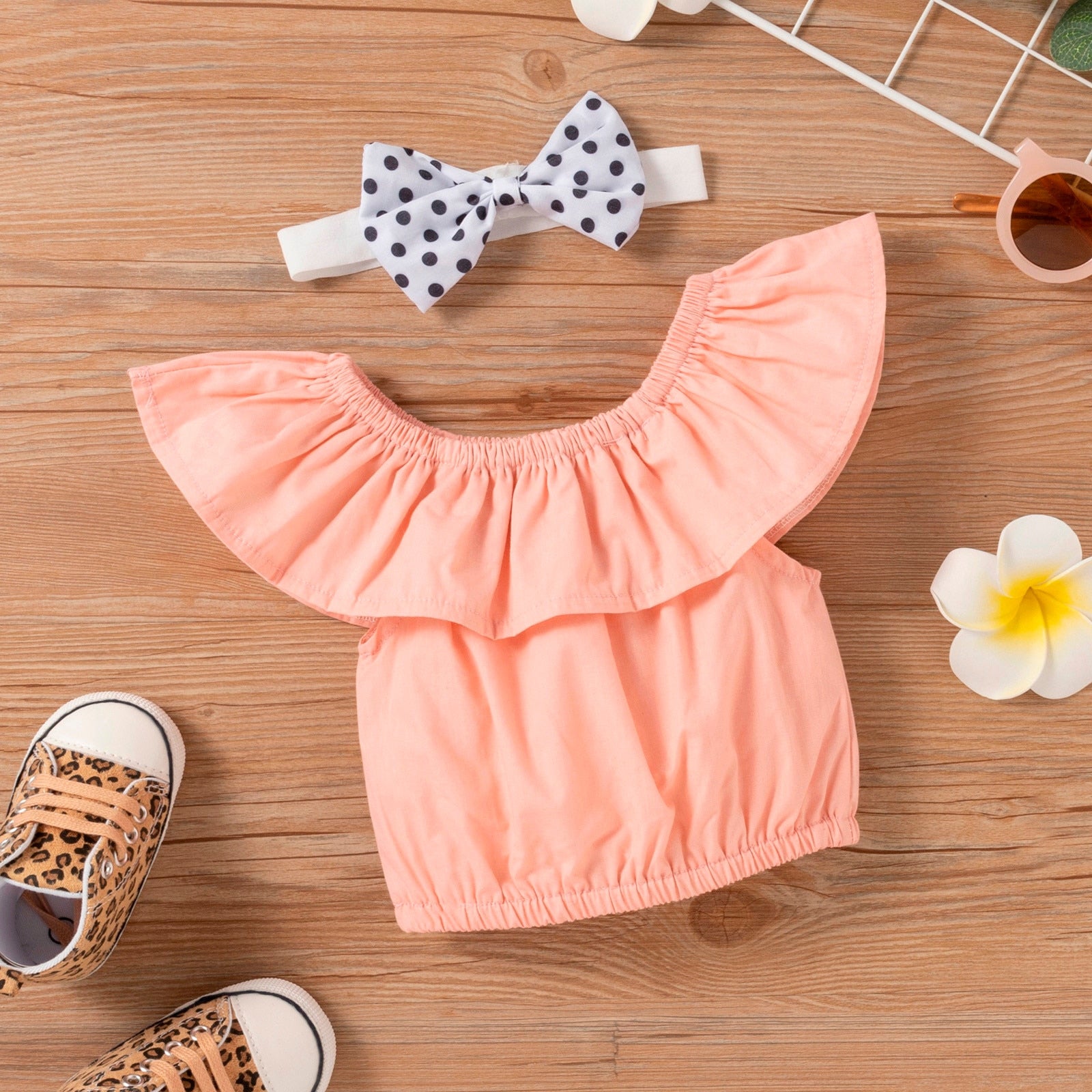 Cute and Comfy 3Pcs Off-Shoulder Baby Girls Summer Clothes Set