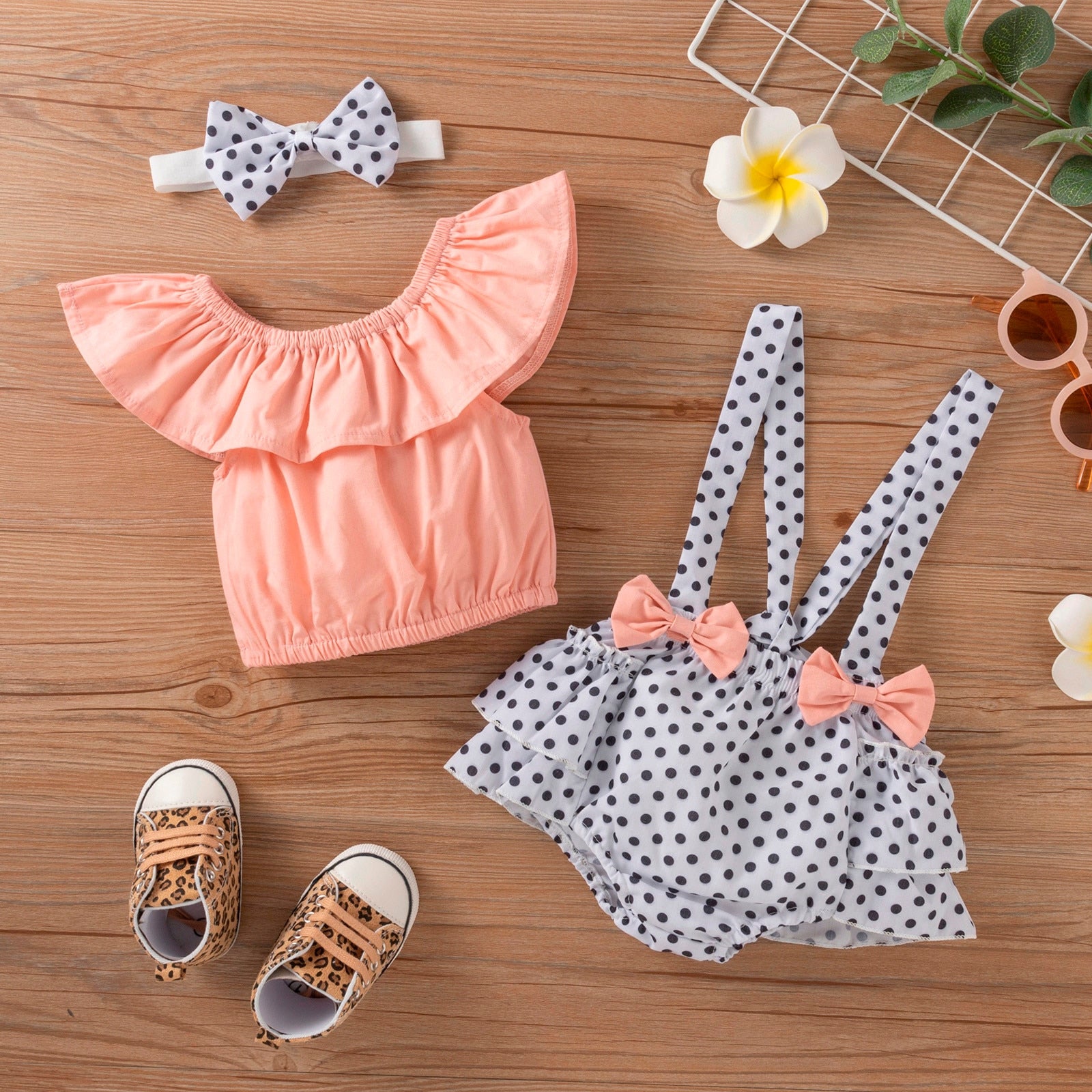Cute and Comfy 3Pcs Off-Shoulder Baby Girls Summer Clothes Set
