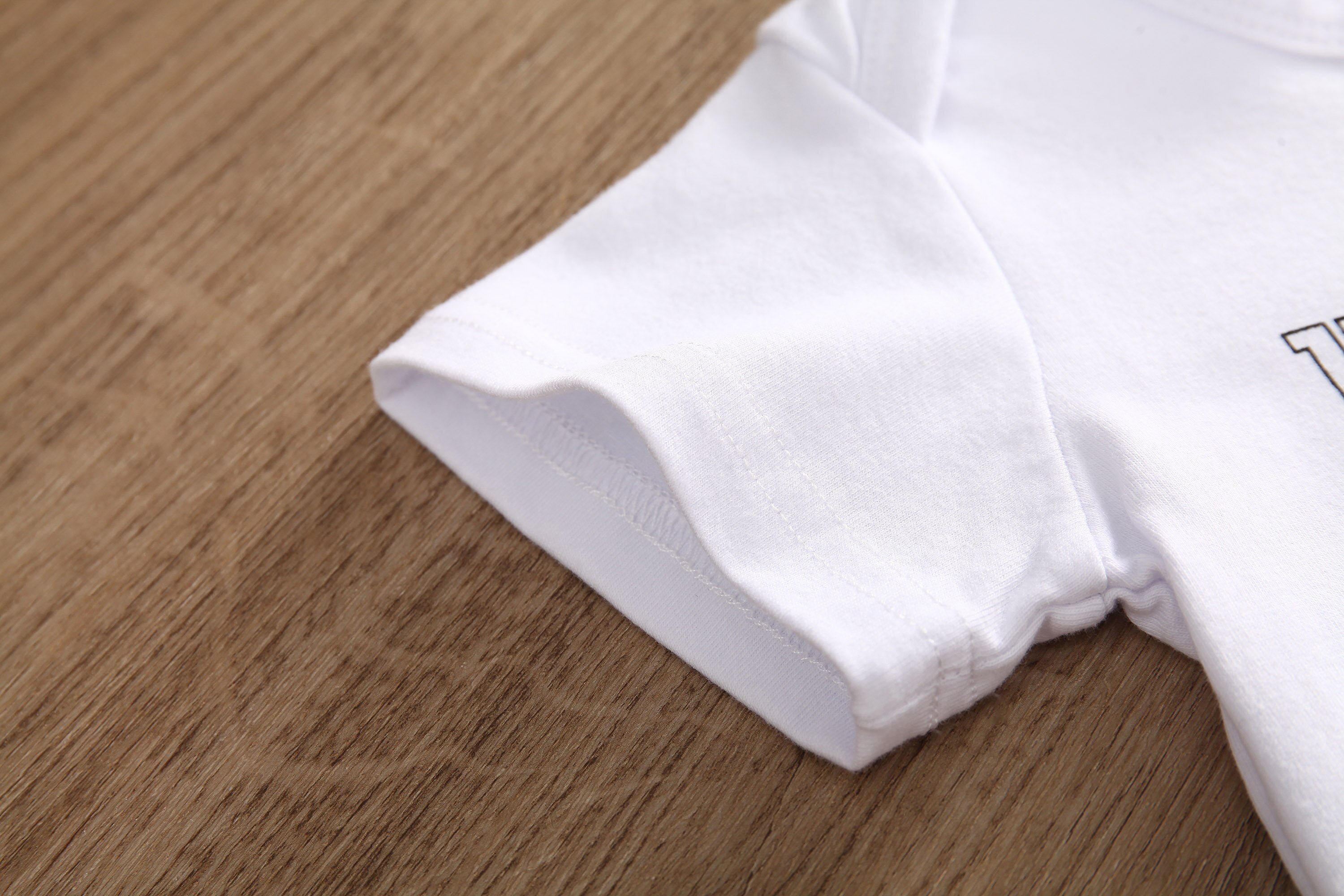 Cute Short Sleeve Baby Romper with Print Pattern