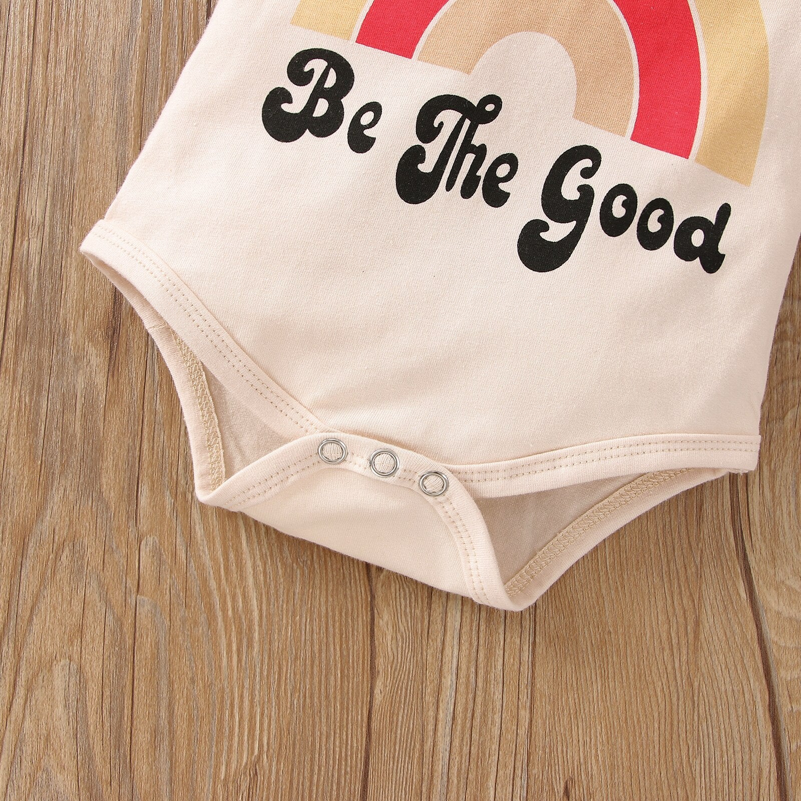 Adorable Newborn Baby Girl Summer Clothing Set with Rainbow Print Bodysuit and Shorts