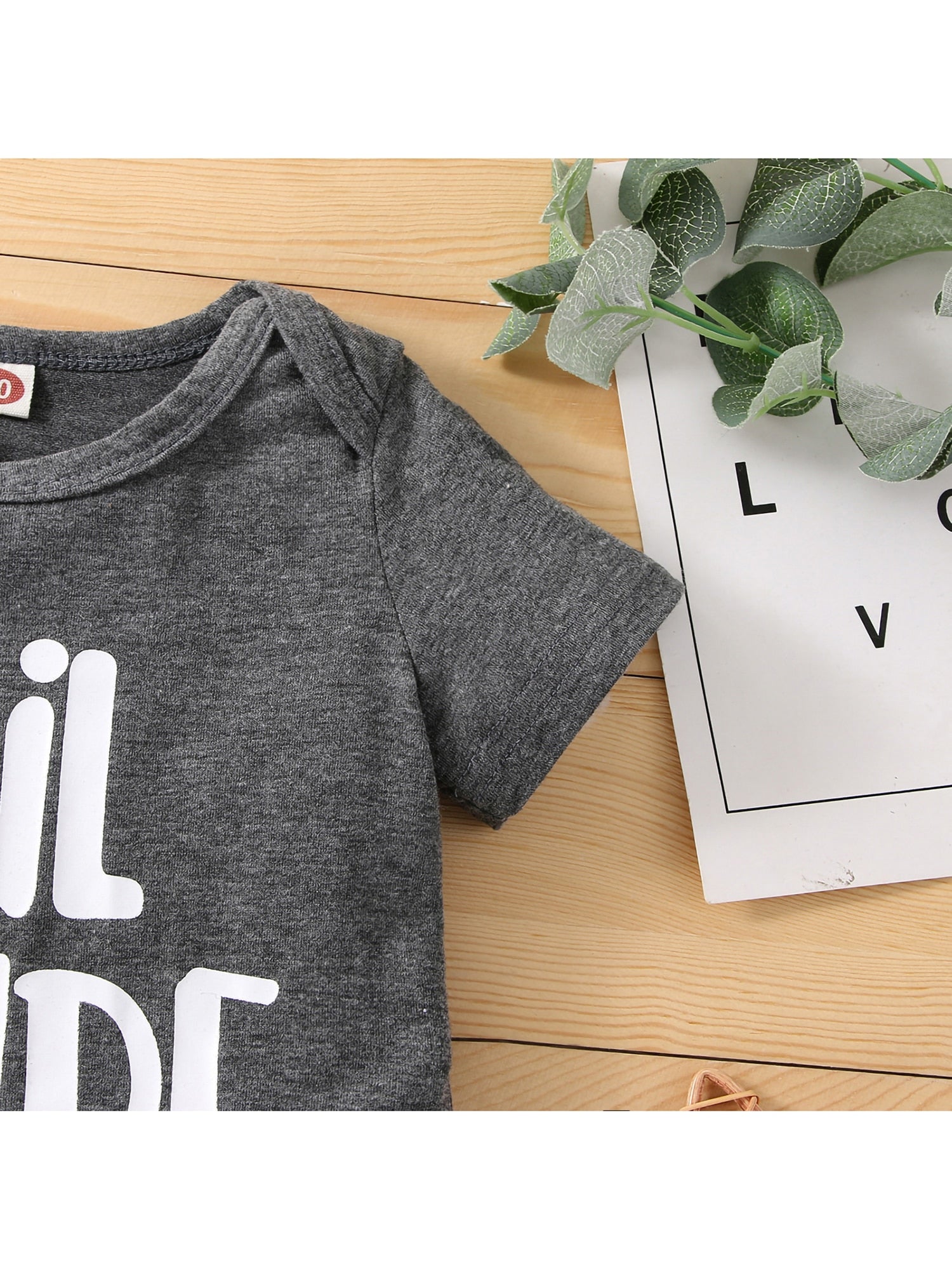 Baby Matching Romper and T-shirt Set with Letter Print