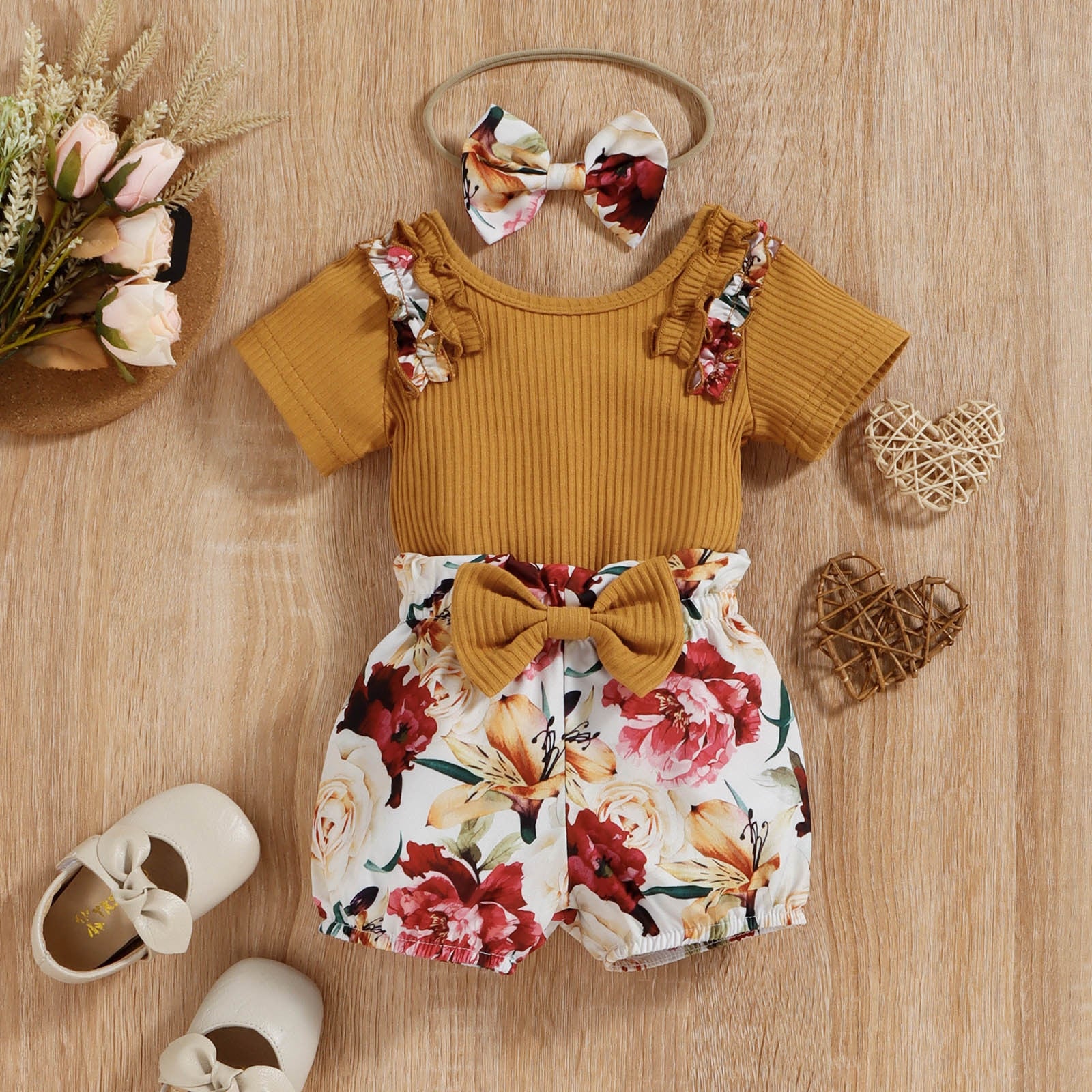 Adorable Newborn Baby Girls Clothes Sets with Ruffled Tops and Bow Print Shorts