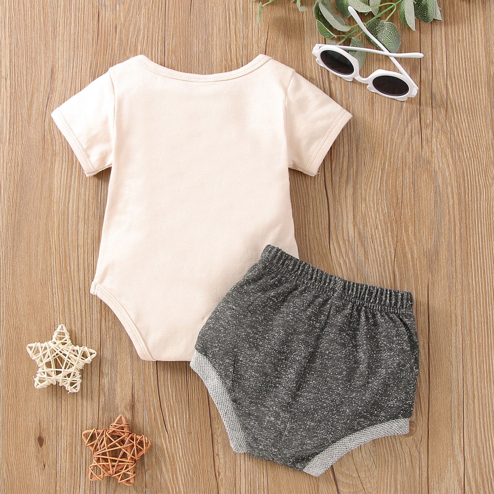 Adorable Newborn Baby Girl Summer Clothing Set with Rainbow Print Bodysuit and Shorts