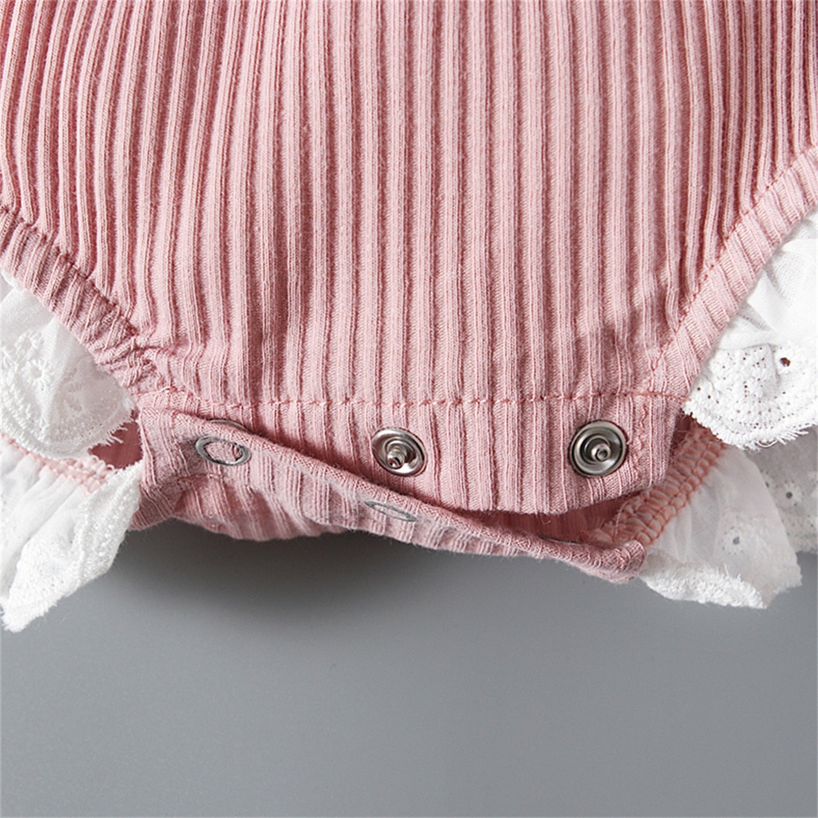 Adorable Newborn Baby Girls Rompers with Lace Ruffles and Bowknot - Perfect for Holidays and Special Occasions