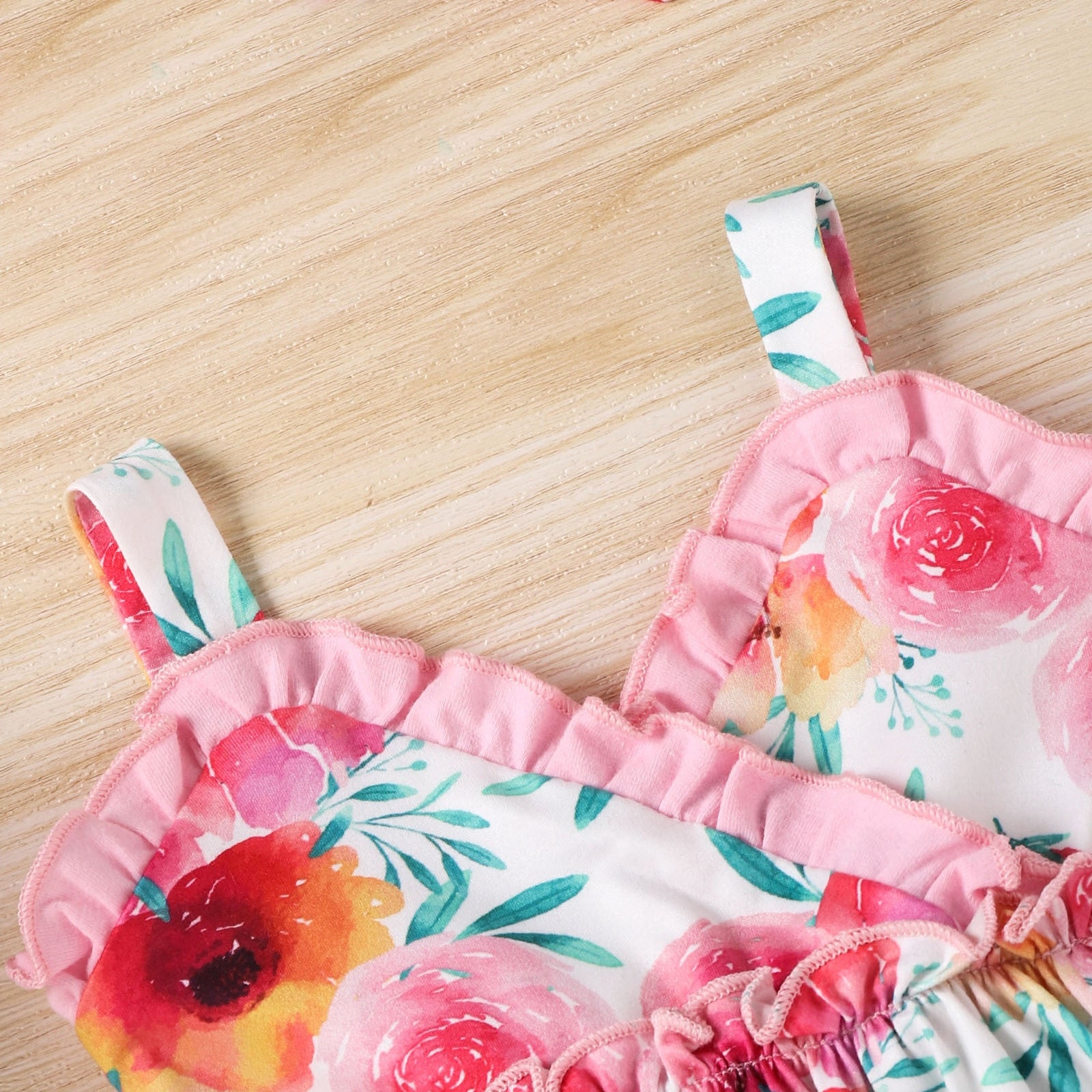 Adorable Baby Girl Clothes Set for Summer - Cartoon Floral Print Ruffles Top, Bowknot PP Shorts, and Headband