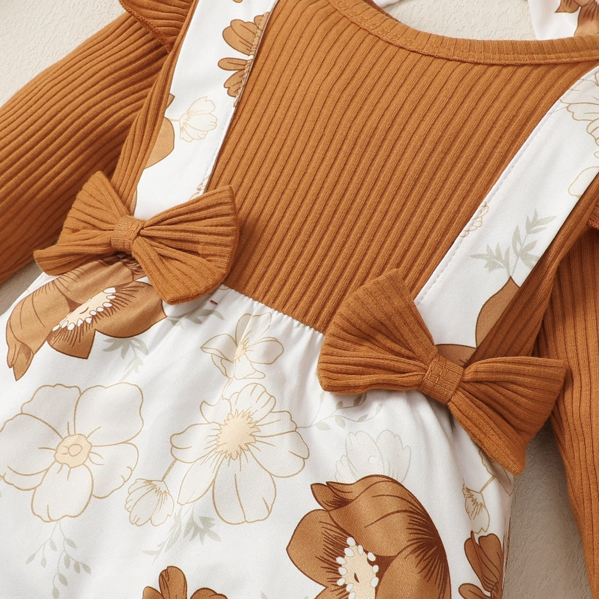 Adorable Floral Printed Baby Girl Jumpsuit with Bow Tie and Long Sleeves
