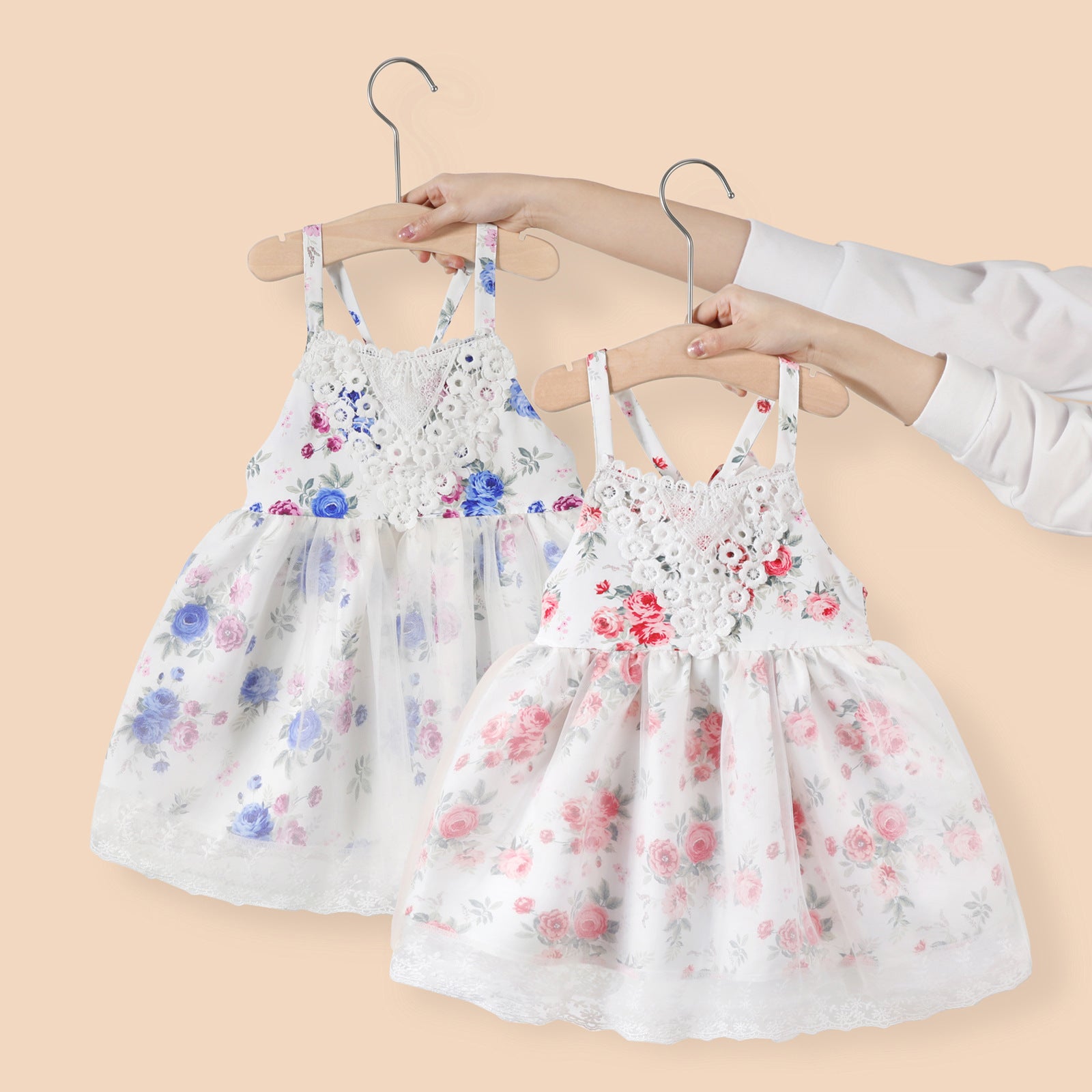 Stylish and Comfortable: Baby Girl's Summer Mesh Pleated Dress