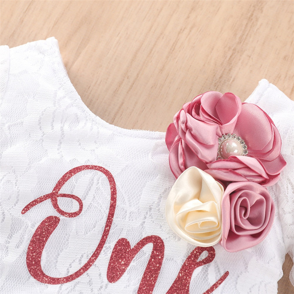Adorable First Birthday Girls Clothes Set for the Little Princess - Lace Sleeve Bodysuit+Shorts