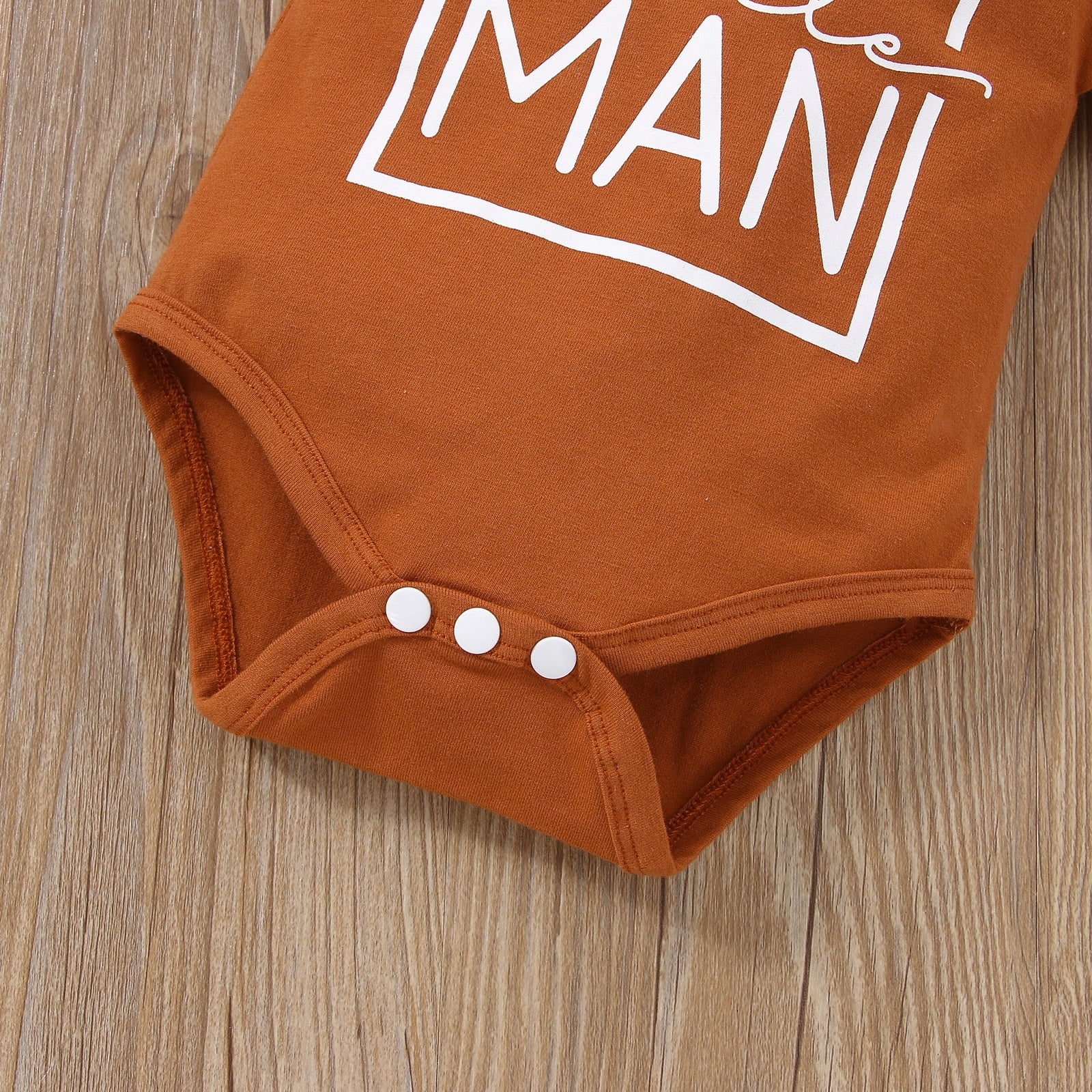 Adorable Newborn Baby Bodysuit with 'MAMA'S little MAN' Letter Print