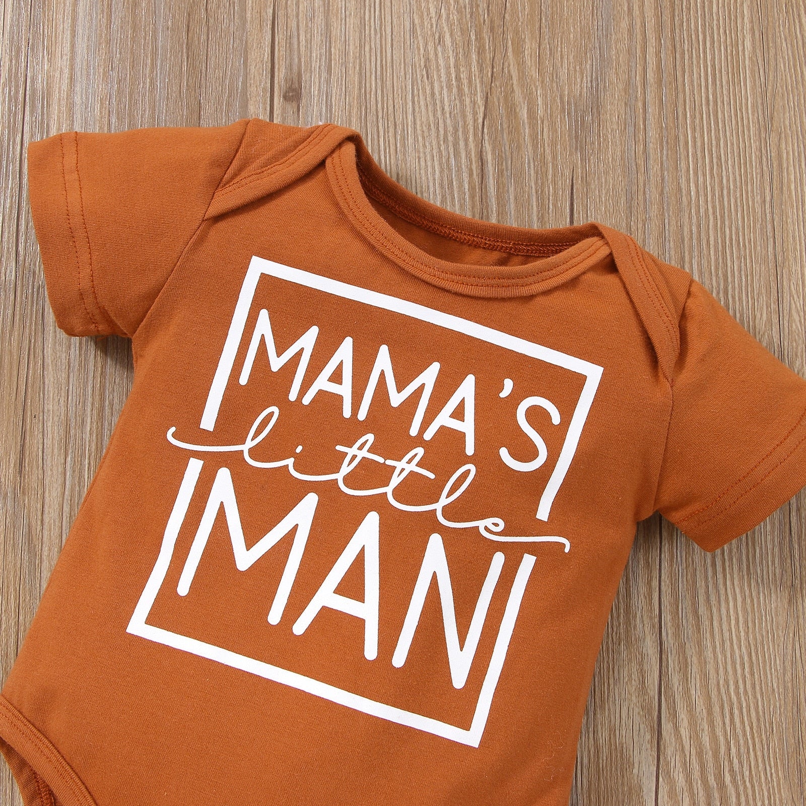 Adorable Newborn Baby Bodysuit with 'MAMA'S little MAN' Letter Print