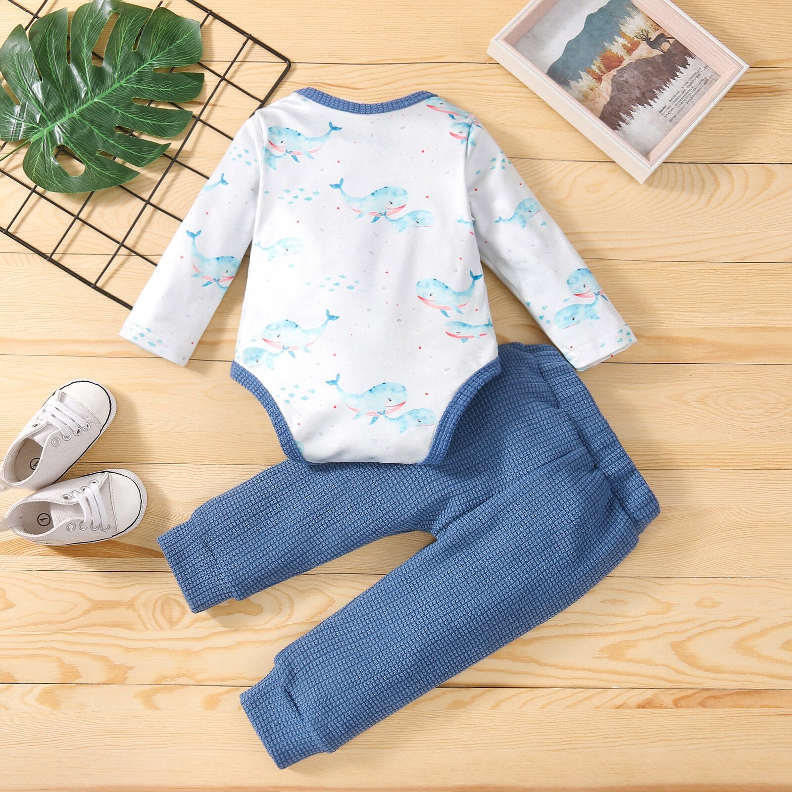 Adorable Autumn Whale Print Baby Clothes Set for Your Little One