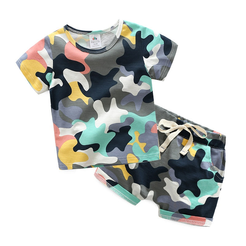 Stylish Army Green Camouflage T-Shirt Shorts 2 Piece Set for Baby Boys