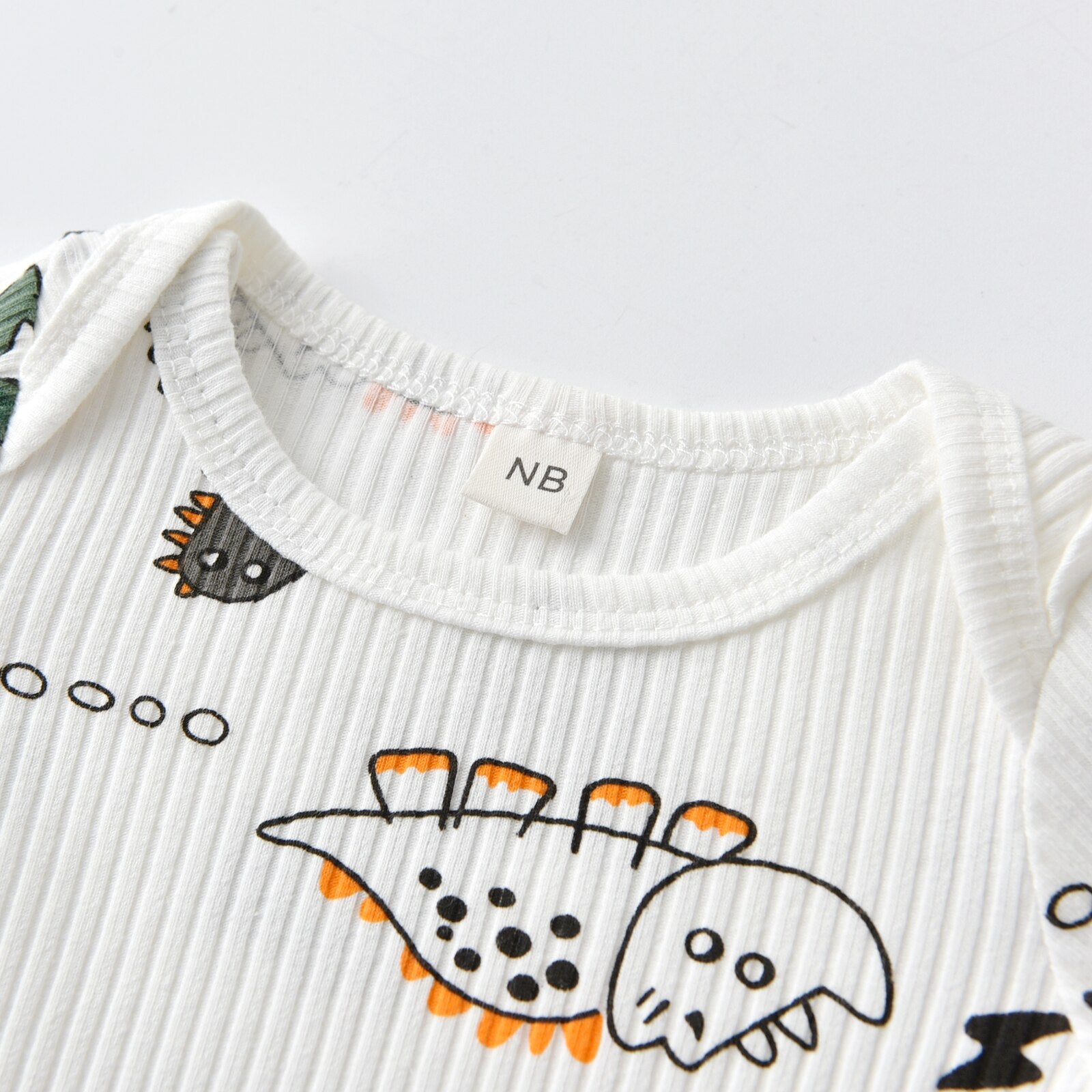 Adorable 3PCS Dinosaur Printed Baby Boy Clothes Set for Spring and Autumn