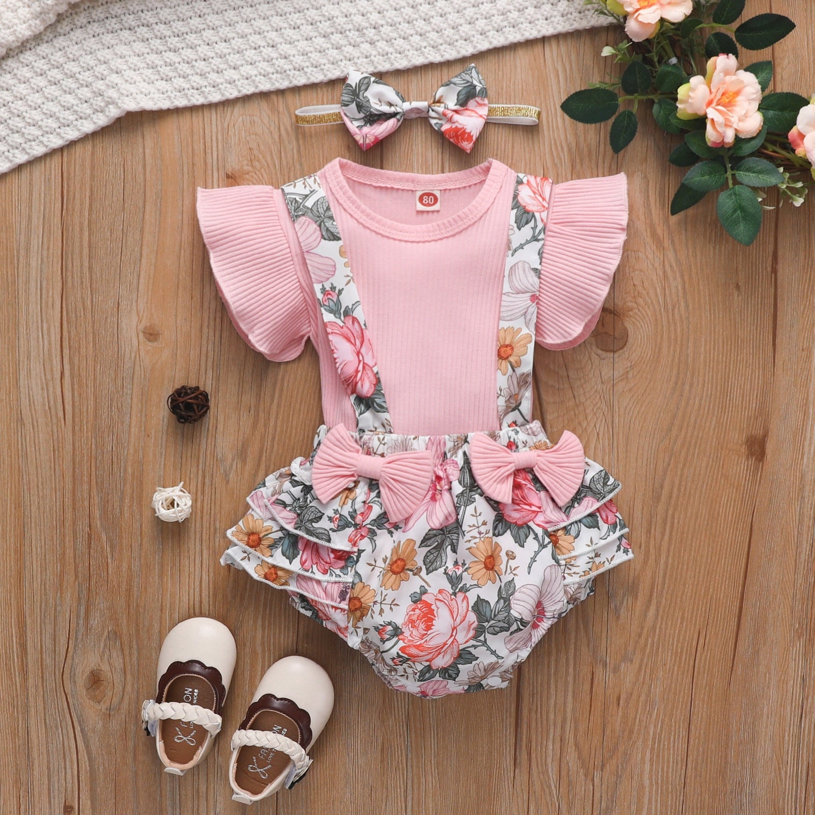 Cute and Comfortable Newborn Baby Girls Clothes Set for Summer