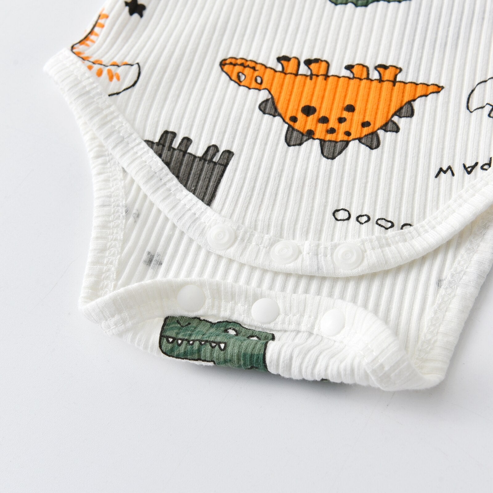 Adorable 3PCS Dinosaur Printed Baby Boy Clothes Set for Spring and Autumn