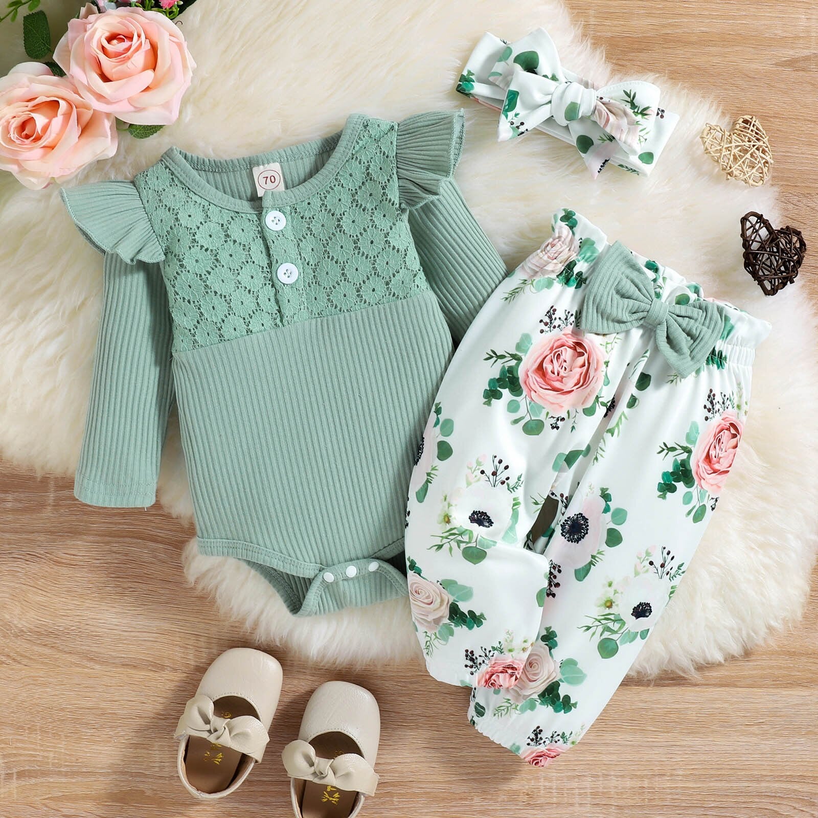 Adorable Baby Girl Clothes Set for Autumn/Winter - Long Sleeve Romper and Pants with Bow Detail