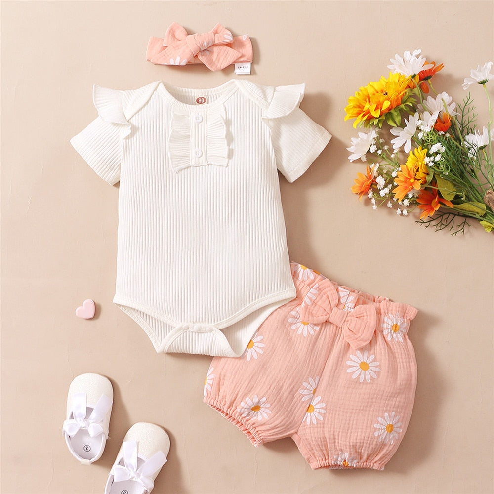 Sweet Baby Clothes Set for Summer : Letter Printed Bodysuit + Heart Printed Shorts