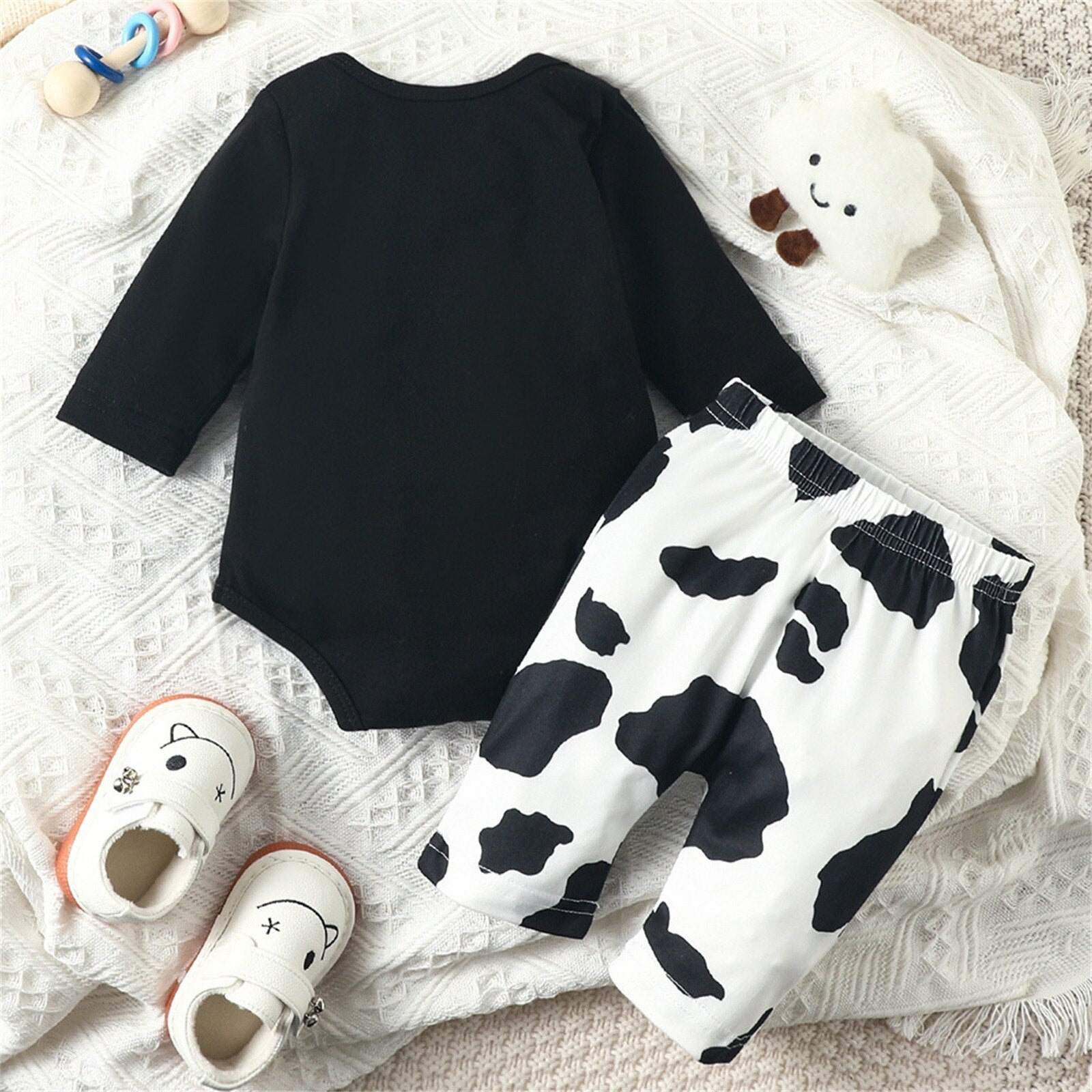 Cute Cow Print Newborn Baby Girl Clothes Set - Long Sleeve Tops and Pants Outfit