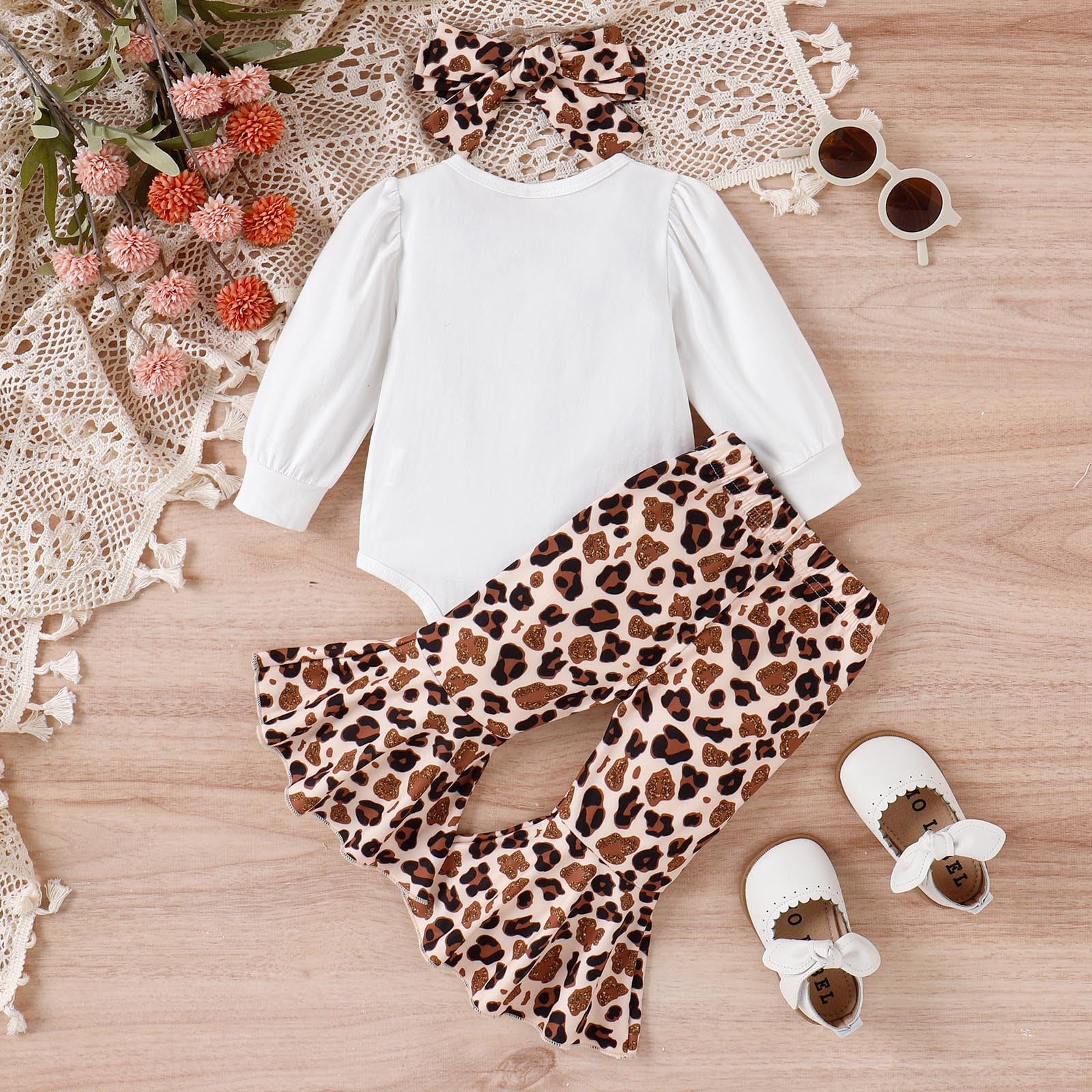 Adorable Valentine's Day Outfit for Newborn Baby Girls