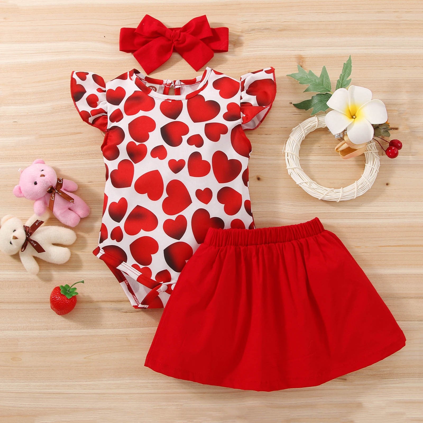 Cute and Stylish Infant Baby Girls Clothes Sets with Love Prints