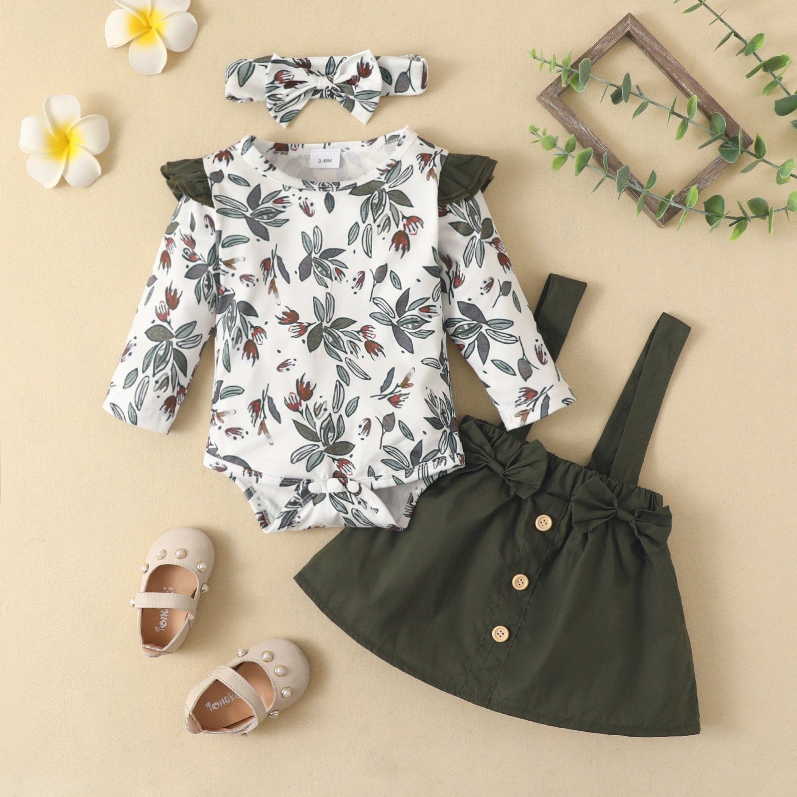Adorable Cartoon Fox Dress with Heart Romper and Suspender Bowknot Dress - Perfect Party Outfit for Baby Girls