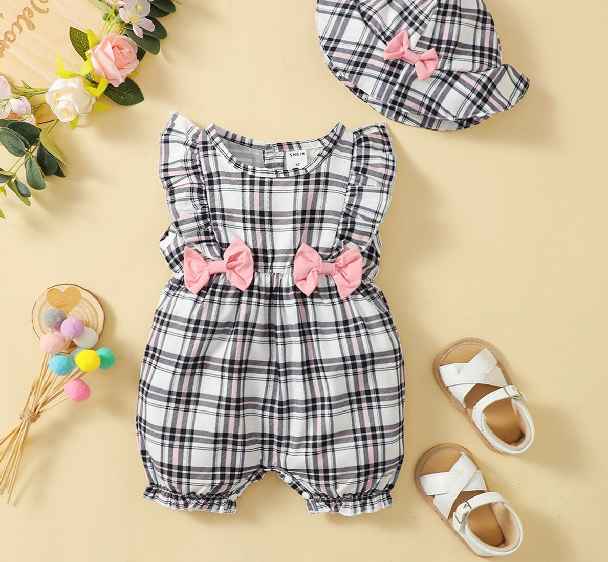 Adorable Baby Girl Summer Outfit: Ruffle Rompers with Bowknots and Sunhat