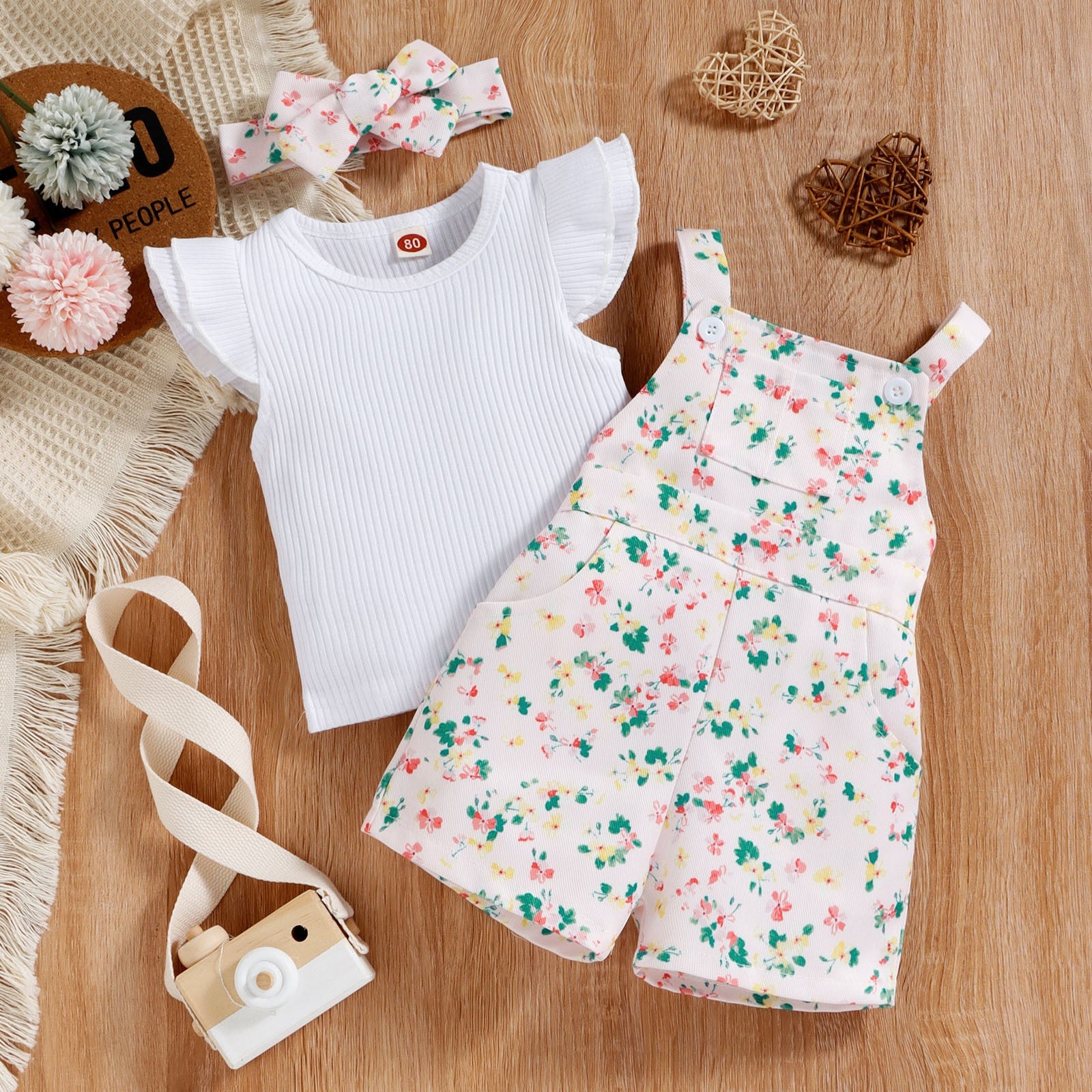 Adorable Infant Baby Girls Clothes Sets with Fly Sleeve Plain Tees and Floral Suspender Shorts